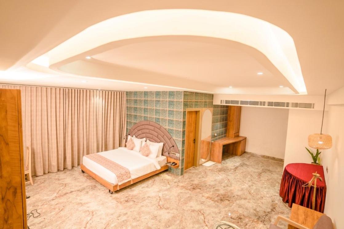 Hotel Mirana , Tinsukia Ngoại thất bức ảnh